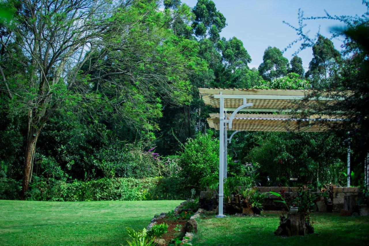 Zereniti House Hotel Muyaka Exterior photo